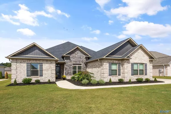 Athens, AL 35613,26149 Woodfield Drive