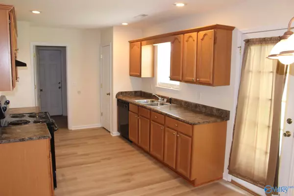 Toney, AL 35773,155 Fox Chase Trail