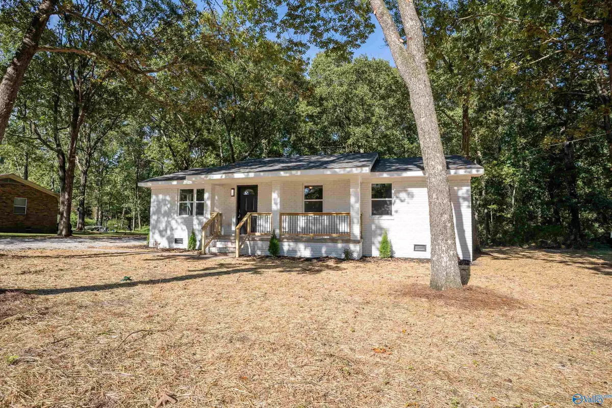 Henagar, AL 35978,241 Greenwood Drive