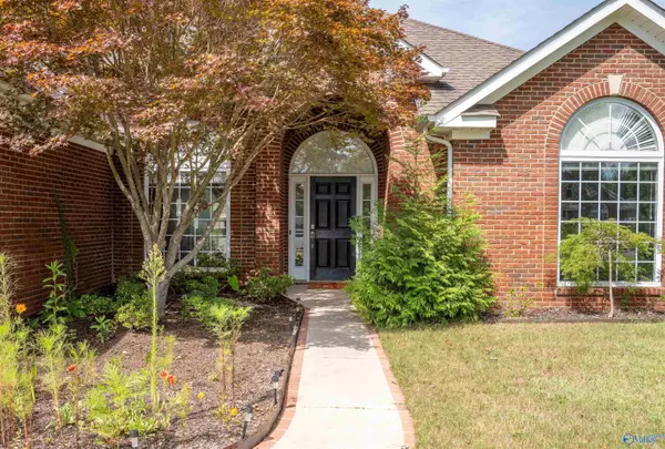 Owens Cross Roads, AL 35763,7008 Freedom Park Circle