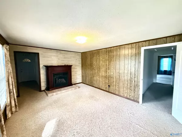 Gadsden, AL 35904,1941 Tabor Road