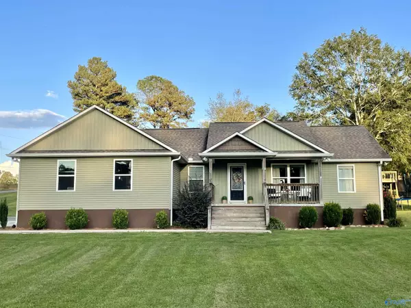 60 County Road 46, Hollywood, AL 35752