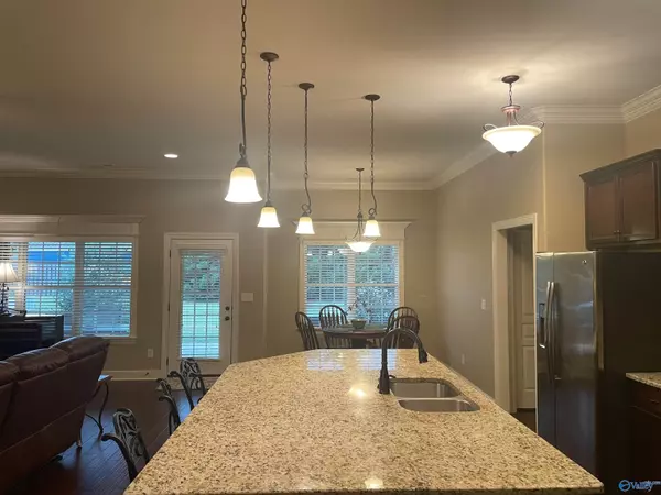 Huntsville, AL 35811,220 Poplar Glen