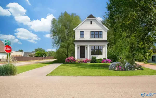 2714 6th Avenue SW, Huntsville, AL 35805