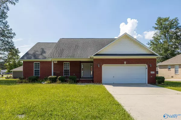 Owens Cross Roads, AL 35763,237 Chestnut Oak Circle