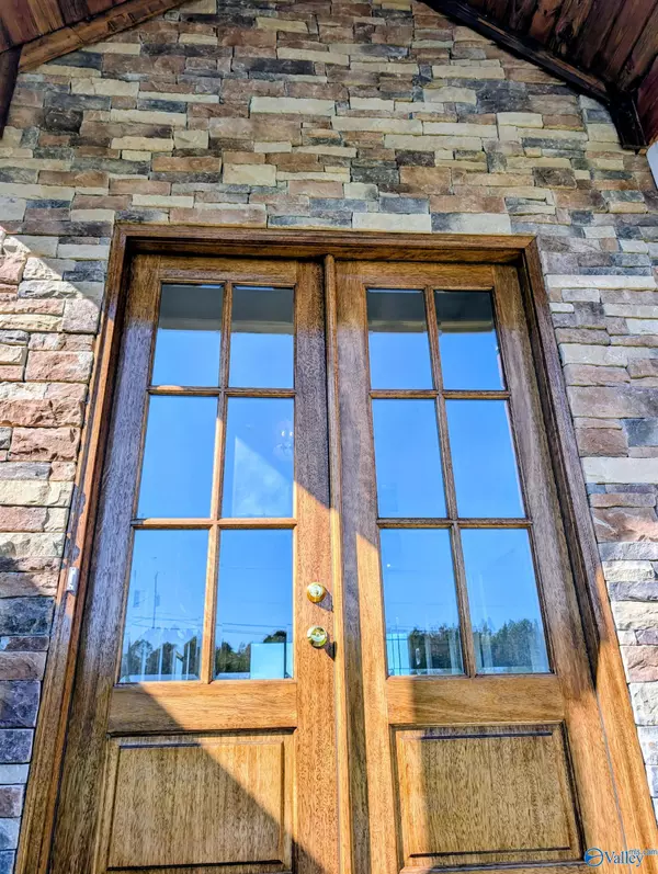 Hazel Green, AL 35750,106 Treva Lane