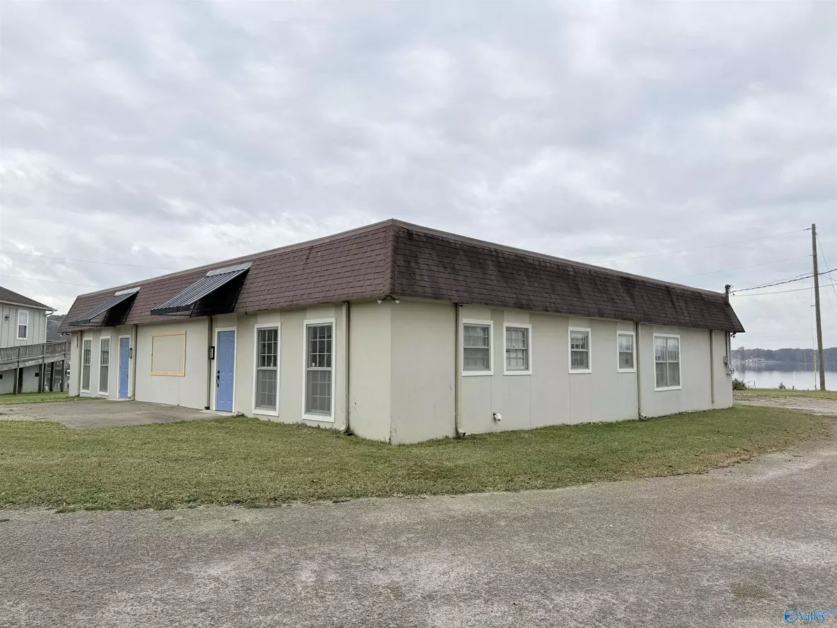 Gadsden, AL 35901,1406 Rainbow Drive