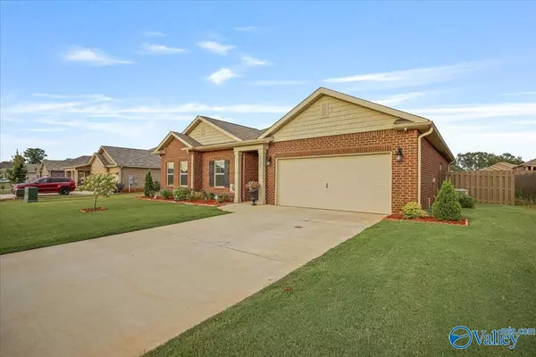 Athens, AL 35613,13126 Belman Lane