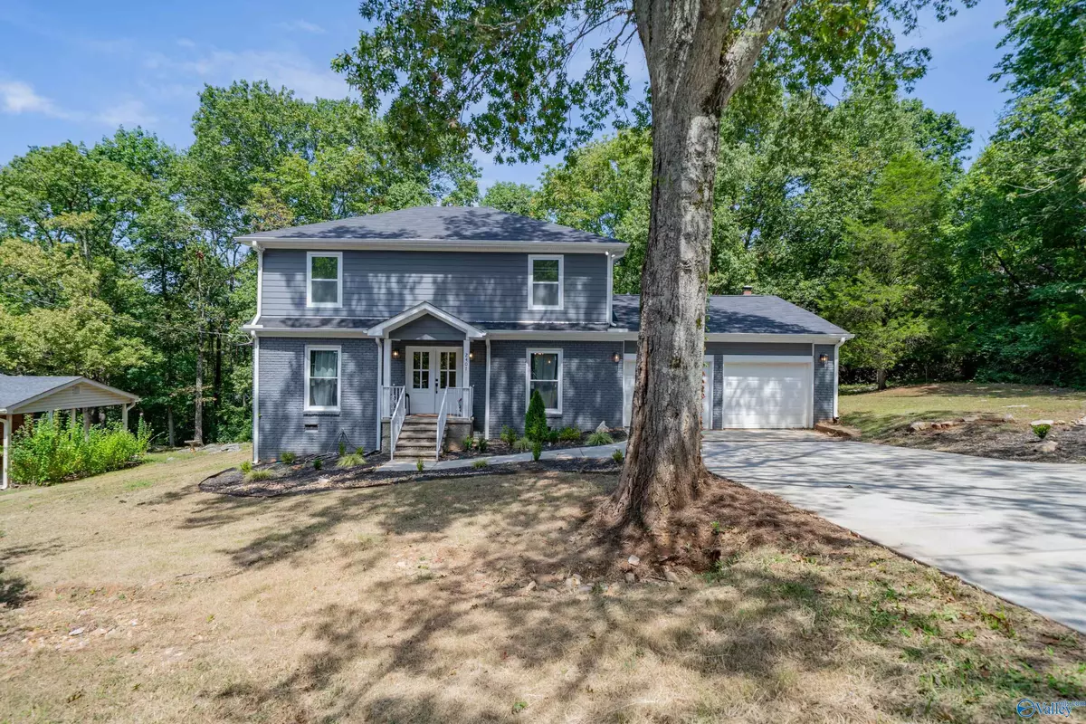 Huntsville, AL 35801,2407 Bankhead Parkway