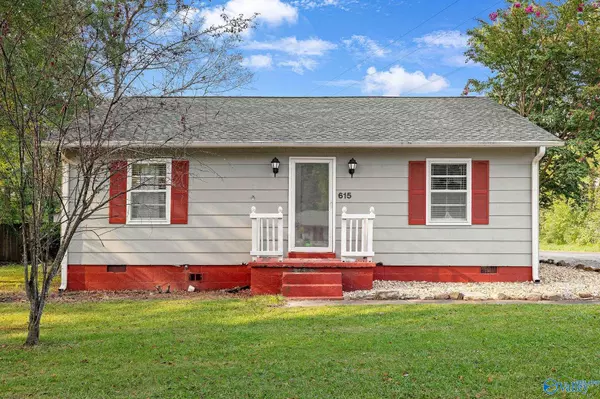 615 Curry Street NW, Hartselle, AL 35640