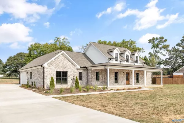 Athens, AL 35614,20807 Colonial Drive