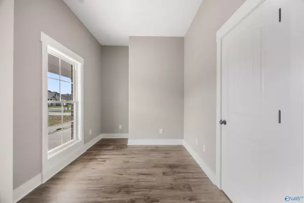 Athens, AL 35614,20807 Colonial Drive