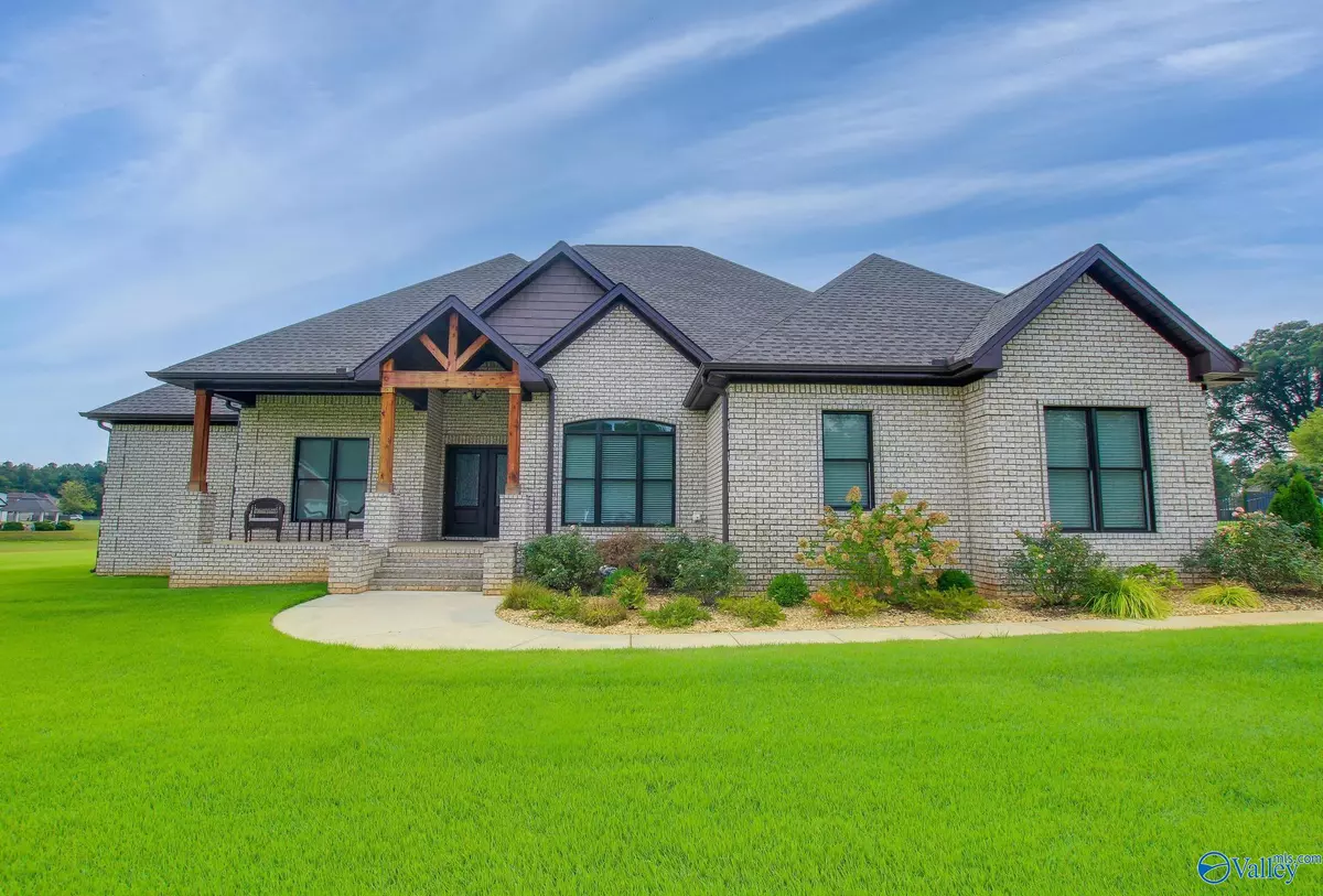 Moulton, AL 35650,149 Grande Lake Drive