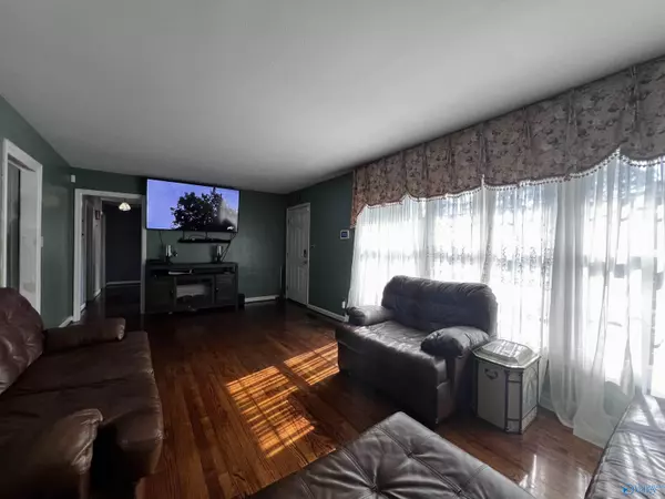 Gadsden, AL 35904,133 Argyle Lane