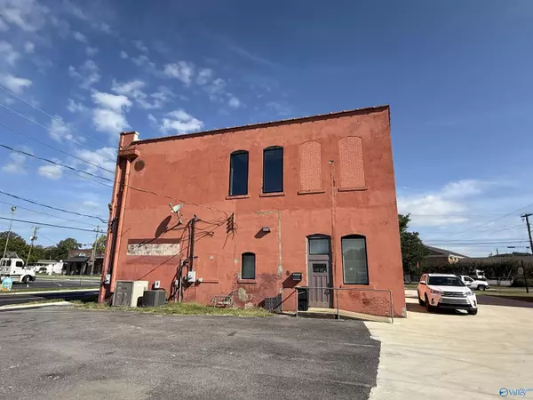 Gadsden, AL 35901,534 Walnut Street