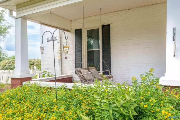 Tuscumbia, AL 35674,401 E Second Street