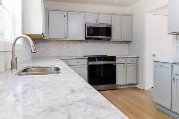 Jasper, AL 35503,25 Randolph Cove