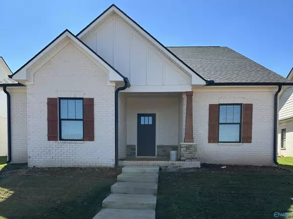 2102 Kanteen Street, Huntsville, AL 35811