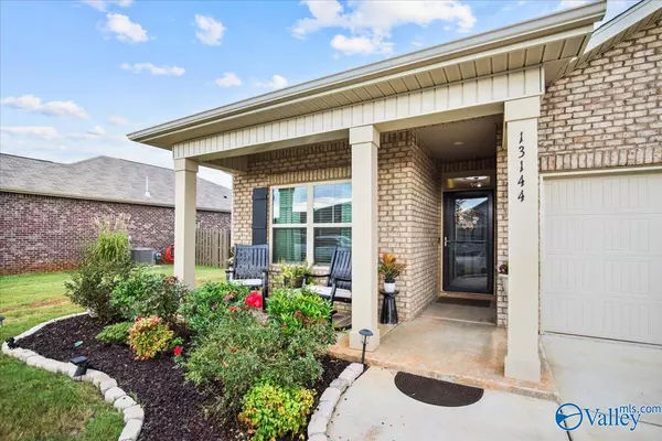 Athens, AL 35613,13144 Belman Lane