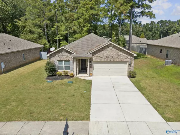 105 Oak Terrace Lane, Harvest, AL 35749