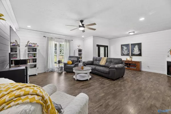 Boaz, AL 35957,146 Hidden Lakes Drive