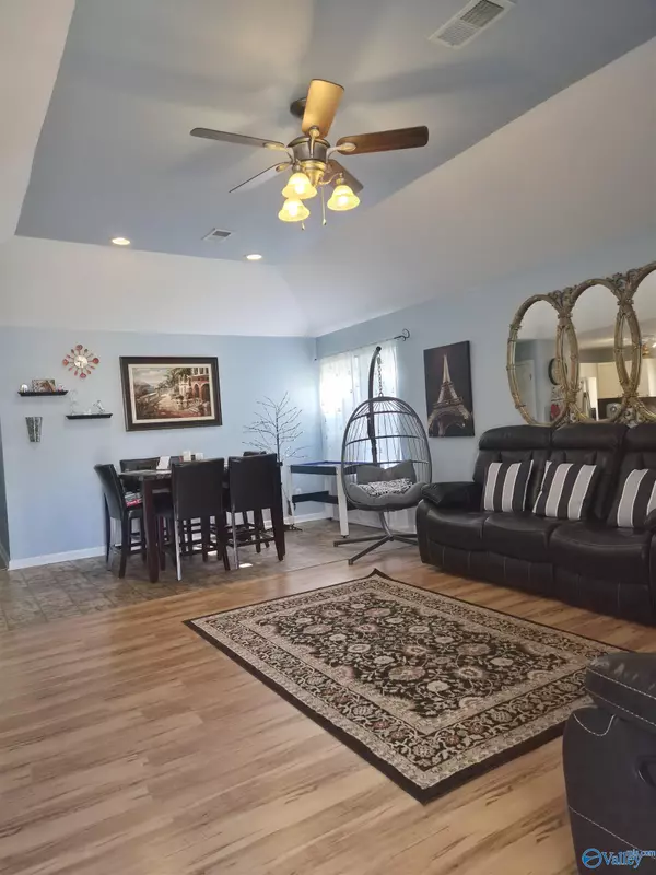 Rainbow City, AL 35906,303 Autumnwood Lane