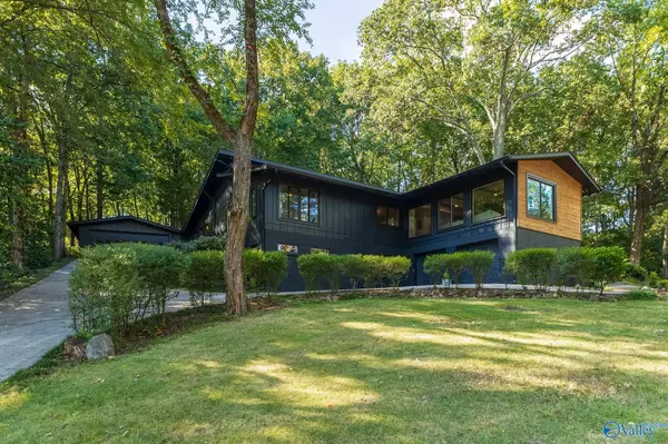 2814 Garth Road SE, Huntsville, AL 35801