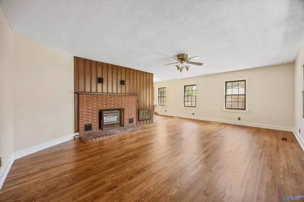 Scottsboro, AL 35755,108 Cecil Street