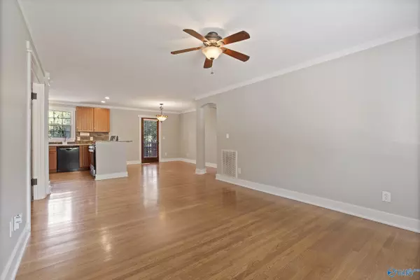 Huntsville, AL 35802,707 SW Graycroft Drive