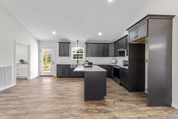 Boaz, AL 35957,7155 Summerville Road