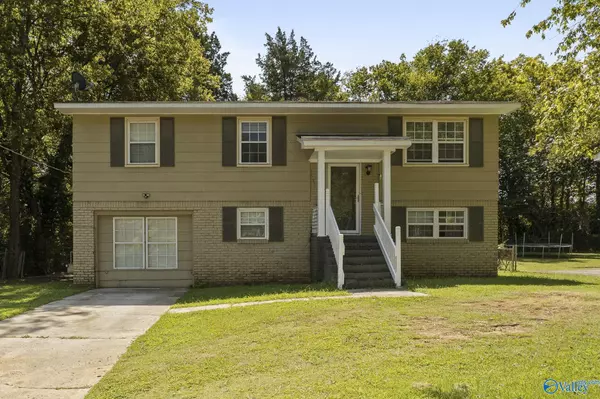 3715 Valleydale Road, Huntsville, AL 35180