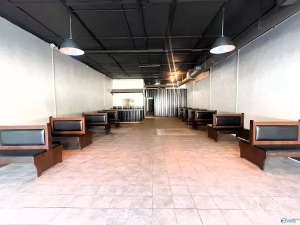 Gadsden, AL 35904,218 Wall Street