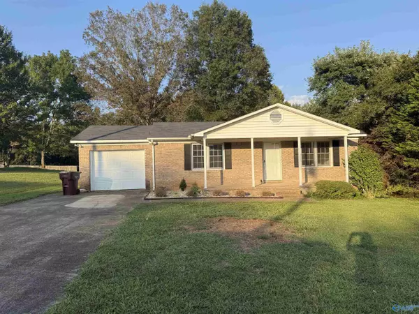 15804 Dupree Drive, Athens, AL 35614
