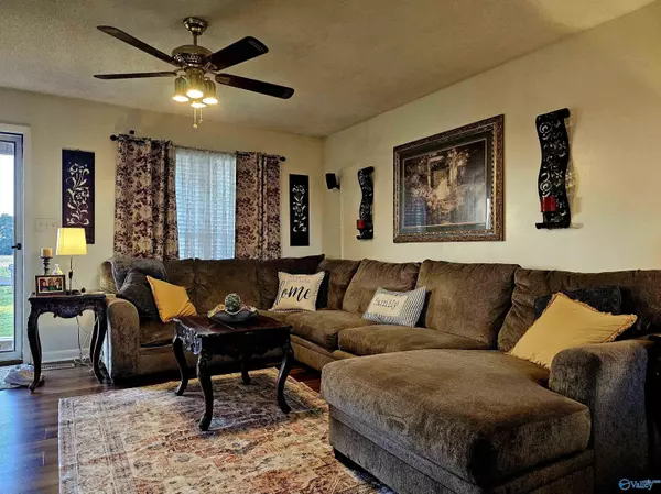 Athens, AL 35611,11447 Friend Road