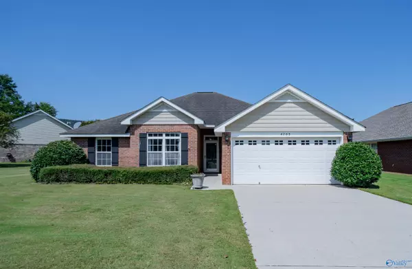 4703 Carrington Blvd, Owens Cross Roads, AL 35763