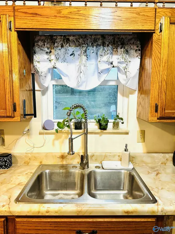 Collinsville, AL 35961,605 County Road 3