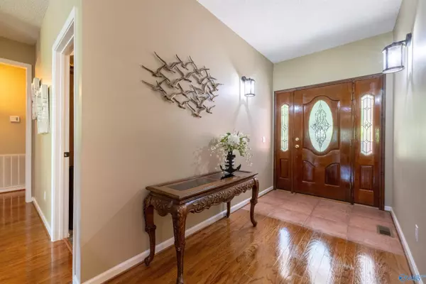 Hamilton, AL 35570,2000 Buttahatchee Drive