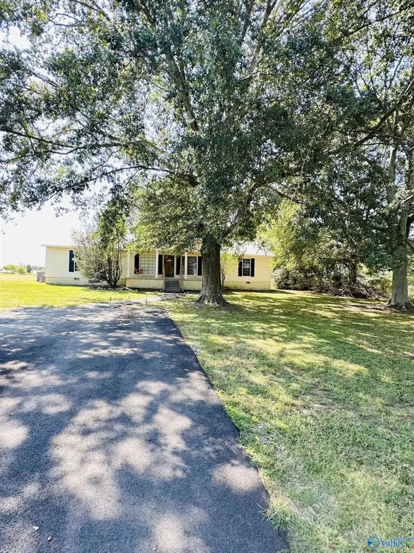 Moulton, AL 35650,594 County Road 251