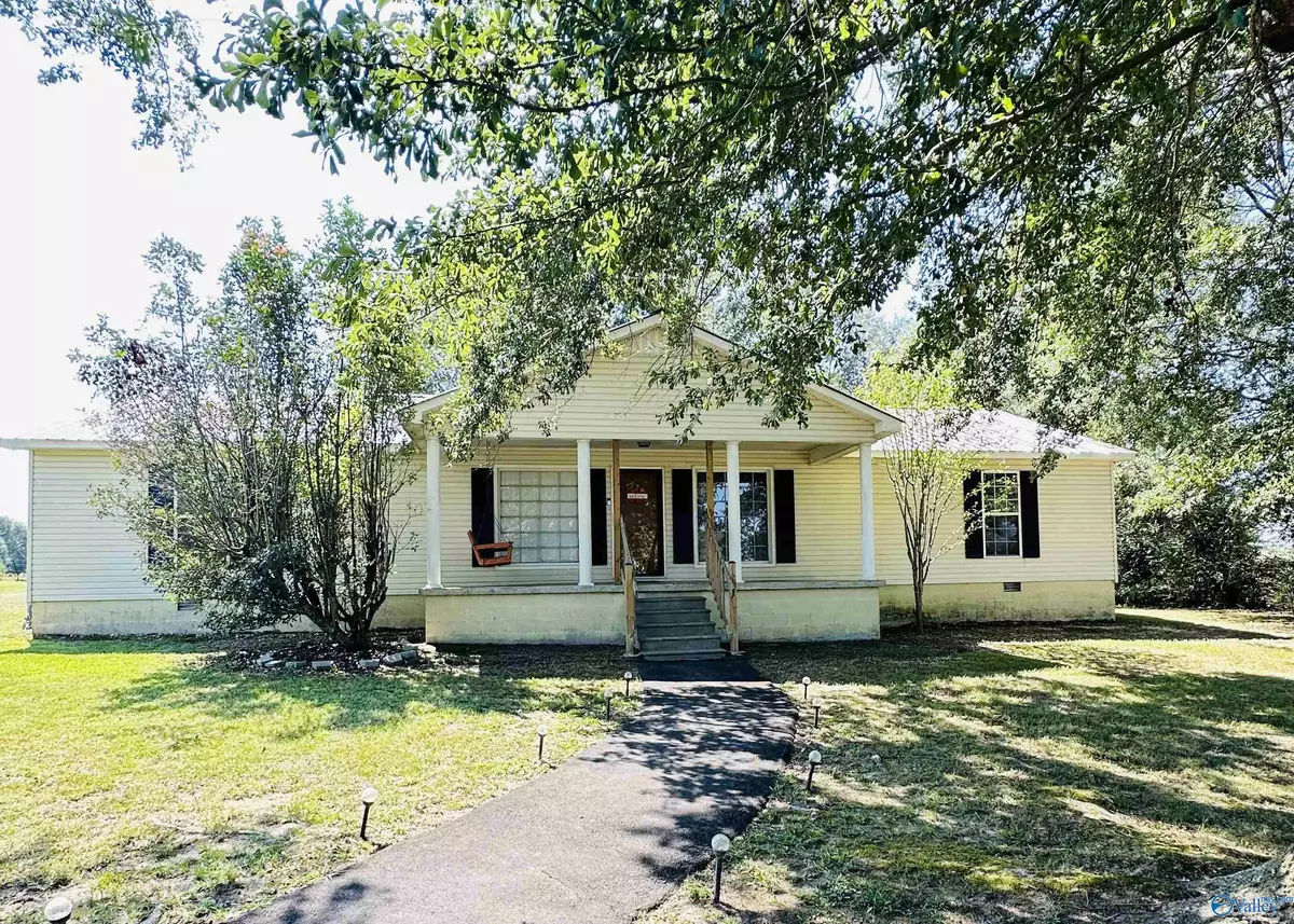 Moulton, AL 35650,594 County Road 251