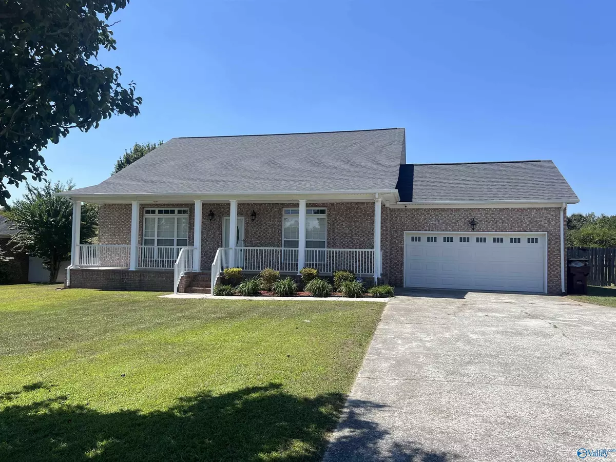 Athens, AL 35613,16293 Mooresville Road