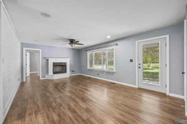 Owens Cross Roads, AL 35760,2648 Old Big Cove Road