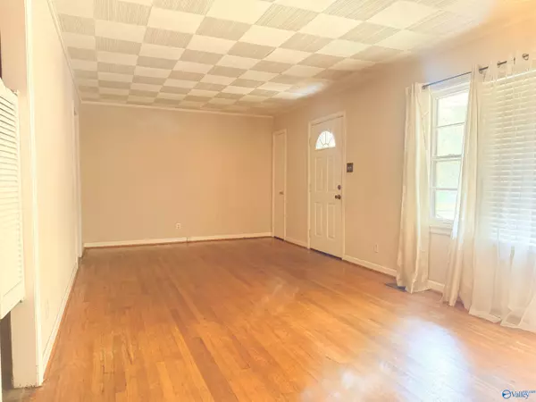 Gadsden, AL 35903,618 Greenwood Avenue