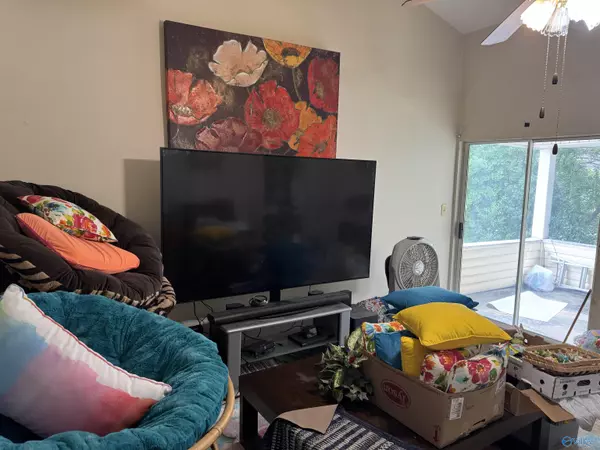 Huntsville, AL 35806,1155 Old Monrovia Road #7-H