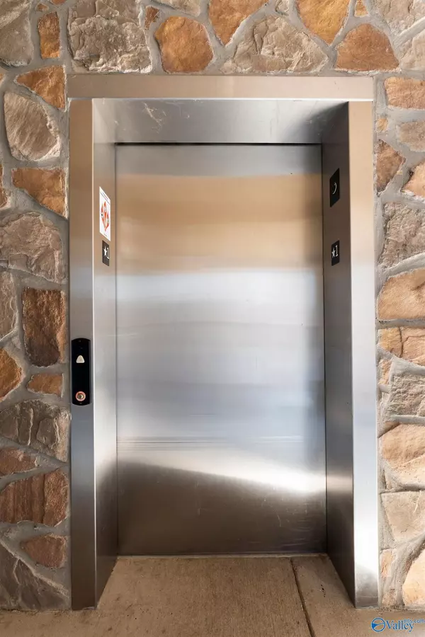 Cedar Bluff, AL 35959,3152 Dykes Bridge Road #406