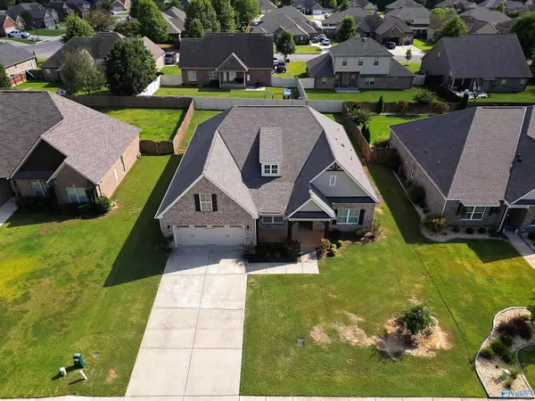 17134 Obsidian Circle, Athens, AL 35613