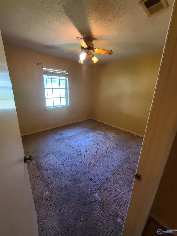 Albertville, AL 35950,1021 Edgemont Street