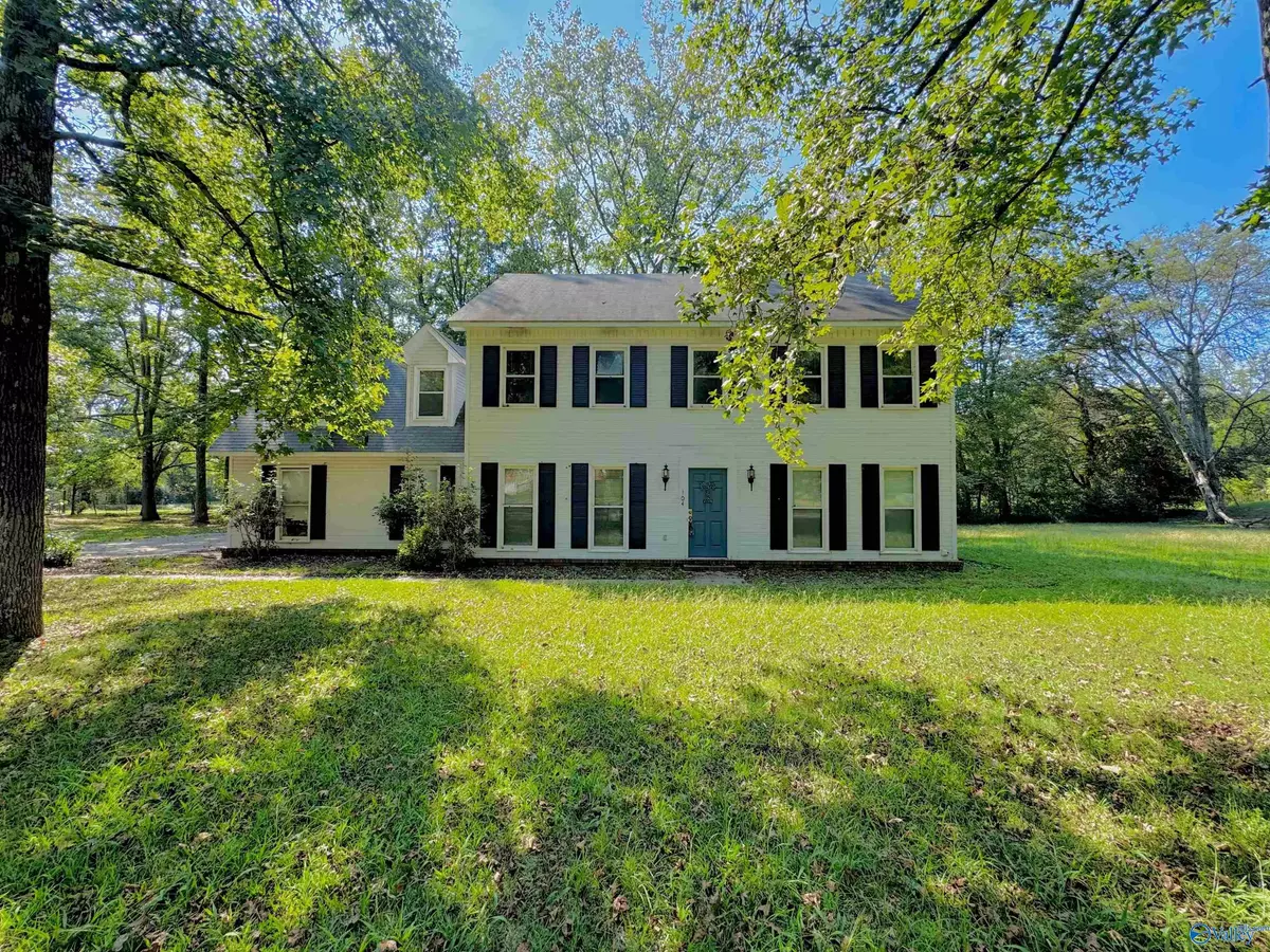 Moulton, AL 35650,104 Tanglewood Drive