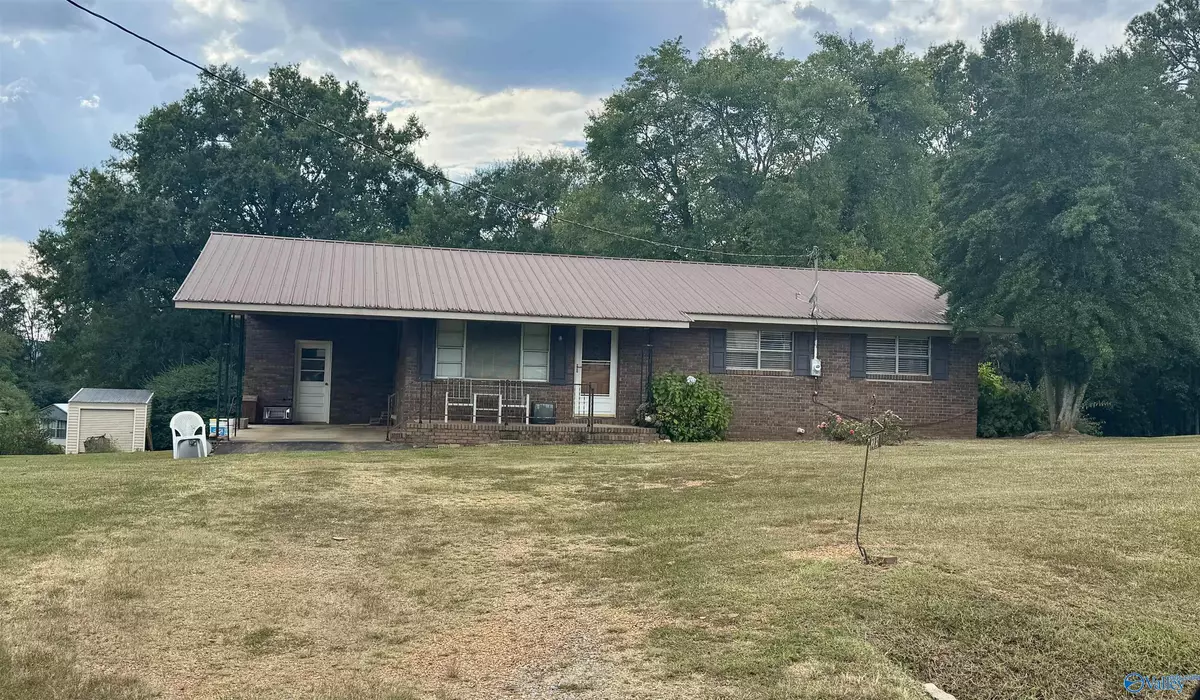 Gaylesville, AL 35973,215 Crimson Hill Road