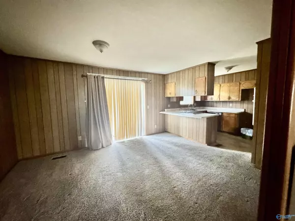 Gaylesville, AL 35973,215 Crimson Hill Road