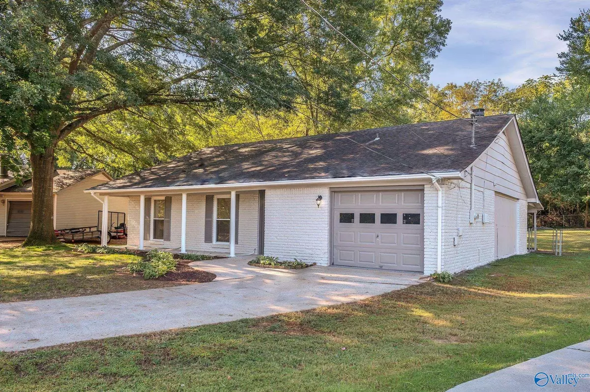 Huntsville, AL 35816,1114 Club View Drive NW